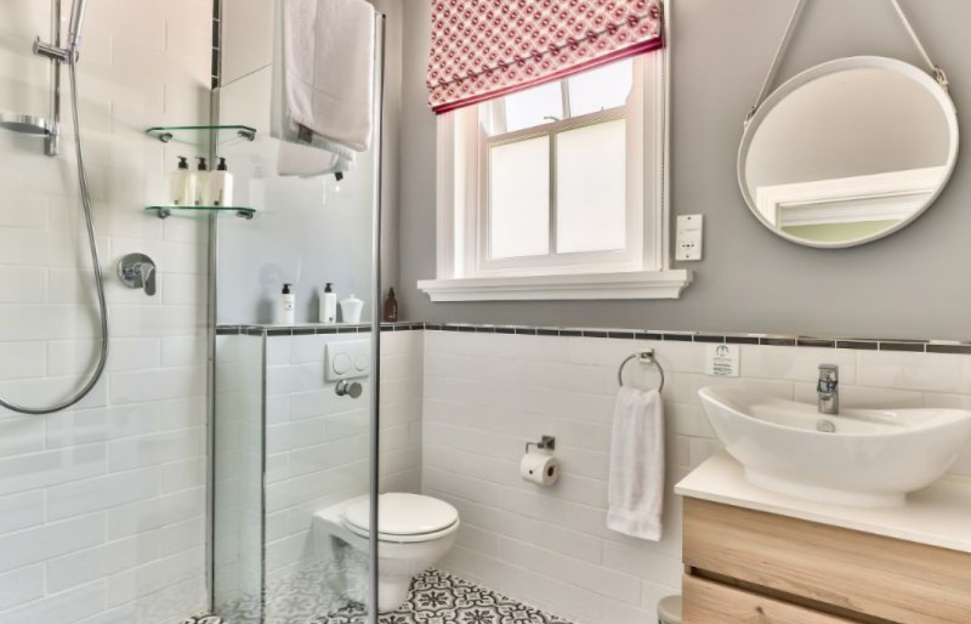 Where It All Began - Journeys - Yacht Sailing around the Cape Peninsula - Parker Cottage Bathroom Suite